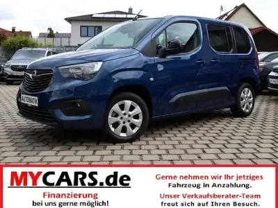 Używany Opel Combo-e Life 100 kW (136 KM) 2022 Niebieski Kombi
