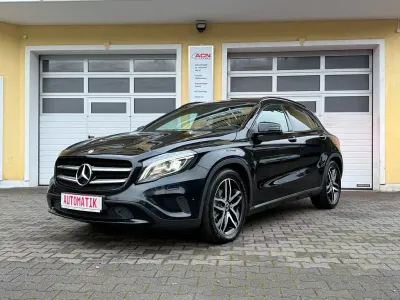 Gebraucht Mercedes GLA220 177 PS (130 kW) 2016 Schwarz SUV