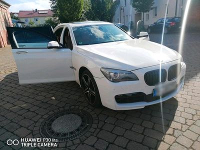 BMW 740