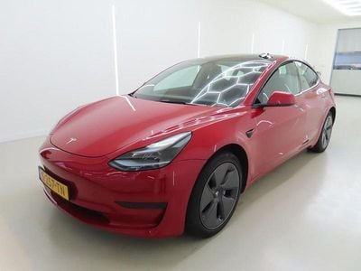 Gebraucht Tesla Model 3 Standard Range 225 kW (306 PS) 2023 Rot Limousine
