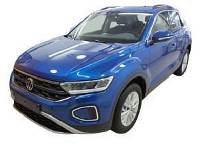Second-hand VW T-Roc Life 116 CP (85 kW) 2025 Albastru SUV