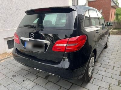Mercedes B180