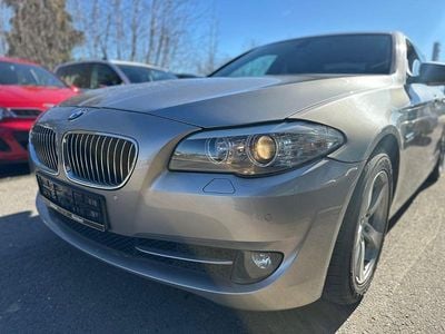 Gebraucht BMW 530 Sport Line 258 PS (189 kW) 2011 Silber Limousine