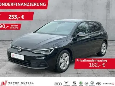 Gebraucht VW Golf VIII Life 150 PS (110 kW) 2023 Schwarz Limousine
