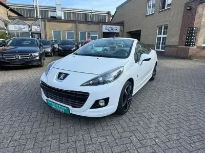 Gebraucht Peugeot 207 Roland Garros 120 PS (88 kW) 2015 Weiß Cabrio
