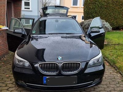 Schwarz Gebraucht 2009 BMW 530 Kombi | 8.200 € (Fairer Preis)