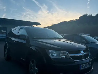Gebraucht Dodge Journey 140 PS (102 kW) 2011 Schwarz SUV