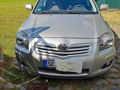 Grau Gebraucht 2007 Toyota Avensis T2 Kombi | 5.450 € (Teuer)