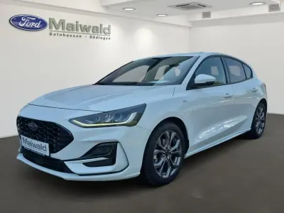 Gebraucht Ford Focus ST-Line 125 PS (91 kW) 2022 Weiß Limousine