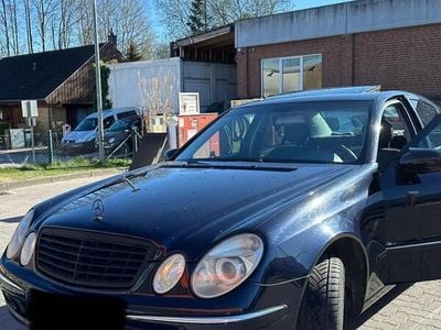 Mercedes E220