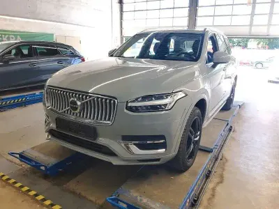 Gebraucht Volvo XC90 Core 310 PS (228 kW) 2024 Vapour grey SUV