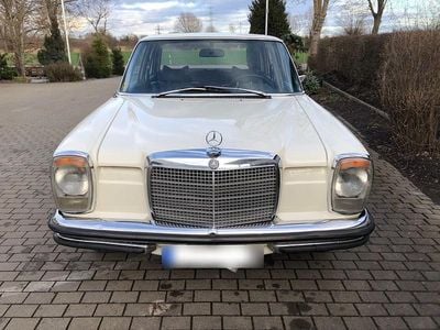 Second-hand Mercedes W115 90 CP (66 kW) 1973 Alb Berlinǎ