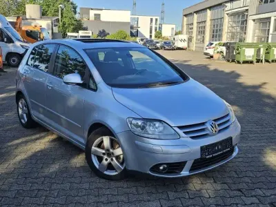 Gebraucht VW Golf Plus Cross Team 105 PS (77 kW) 2010 Braun Kombi