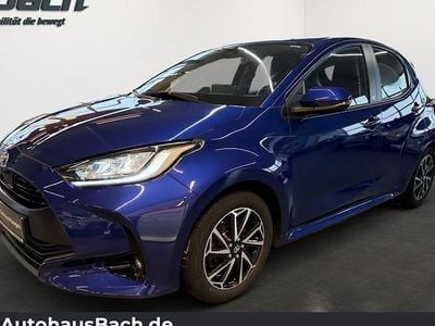 Gebraucht Toyota Yaris Hybrid Basis 116 PS (85 kW) 2022 Blau Kleinwagen