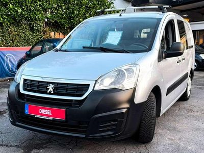 Gebraucht Peugeot Partner 101 PS (74 kW) 2015 Aluminiumgrau Van / Kleinbus