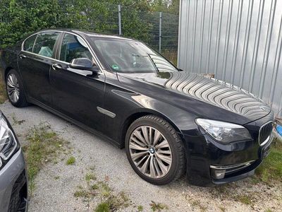 BMW 730