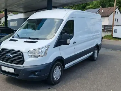 Gebraucht Ford Transit 131 PS (96 kW) 2018 Weiß Van / Kleinbus