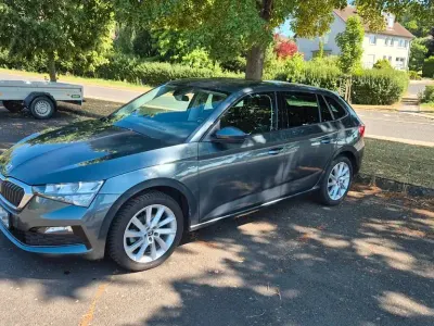 Gebraucht Skoda Scala Drive 110 PS (80 kW) 2021 Grau Kleinwagen