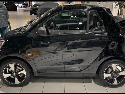 Usata Smart ForTwo Electric Drive 60 kW (82 CV) 2020 Nero Cabrio