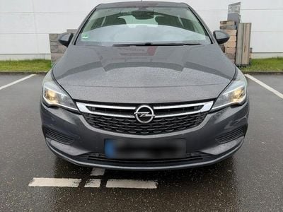 Gebraucht Opel Astra 105 PS (77 kW) 2015 Grau Kleinwagen
