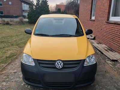Second-hand VW Fox 54 CP (39 kW) 2009 Galben Hatchback