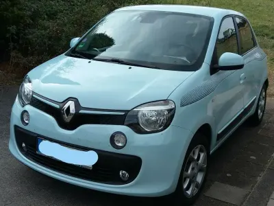 Usata Renault Twingo Luxe 90 CV (66 kW) 2015 Blu Utilitaria
