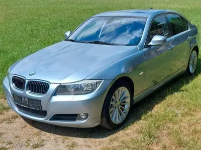 Gebraucht BMW 325 M Sport 218 PS (160 kW) 2009 Blau Limousine
