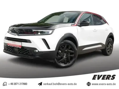 Gebraucht Opel Mokka-e GS Line 100 kW (136 PS) 2022 Jade weiss/arktis weiss SUV