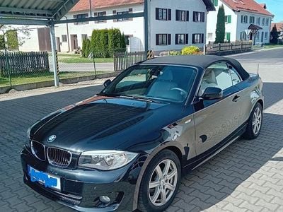 Gebraucht BMW 118 Cabriolet 143 PS (105 kW) 2012 Schwarz Cabrio