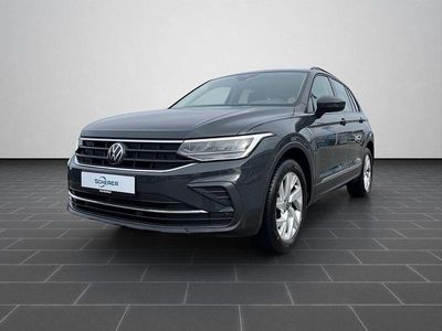 Gebraucht VW Tiguan Life 131 PS (96 kW) 2023 Uranograu SUV