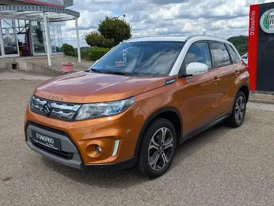 Gebraucht Suzuki Vitara Comfort+ 120 PS (88 kW) 2016 Horizon orange metallic/superi SUV