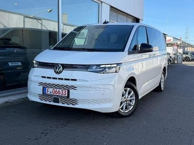 Gebraucht VW Multivan Life 150 PS (110 kW) 2023 Weiß Van