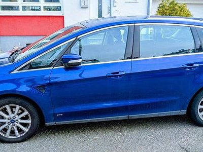 Blau Gebraucht 2017 Ford S-MAX Titanium Van / Kleinbus | 14.900 € (Guter Preis)