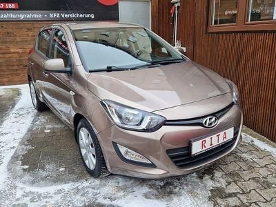Gebraucht Hyundai i20 101 PS (74 kW) 2012 Grau Limousine