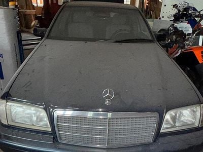 Mercedes C200