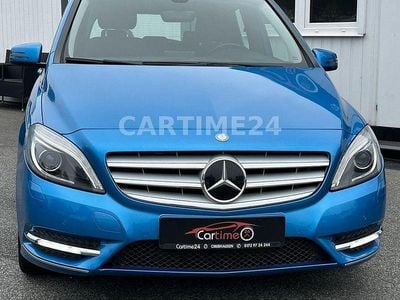 Blau Gebraucht 2013 Mercedes 180 Limousine | 8.895 € (Fairer Preis)