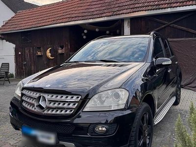 Gebraucht Mercedes ML280 190 PS (139 kW) 2006 Schwarz SUV