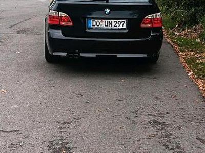 BMW 523