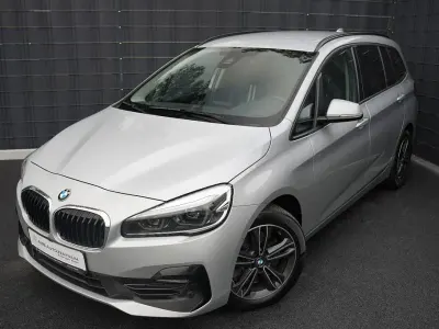 Gebraucht BMW 218 Gran Tourer Sport Line 150 PS (110 kW) 2021 Silber Van / Kleinbus