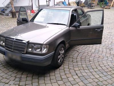 gebraucht Mercedes E250 W124 D mit H-Kennzeichen