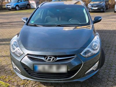 Gebraucht Hyundai i40 Style 116 PS (85 kW) 2012 Grau Kombi