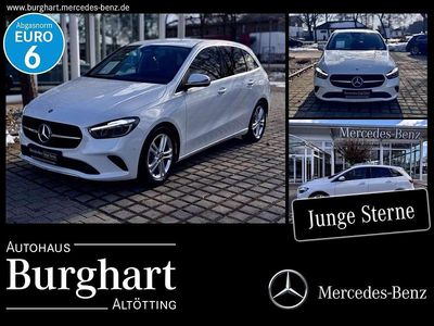 Gebraucht Mercedes B200 Advanced 163 PS (119 kW) 2023 Weiß Van / Kleinbus