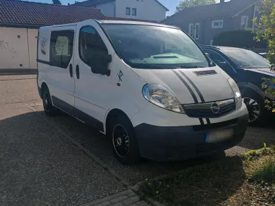 Begagnad Opel Vivaro 115 HK (84 kW) 2009 Vit Minibuss