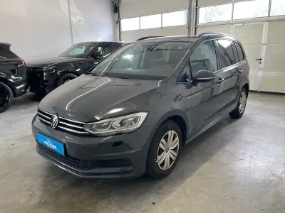 Gebraucht VW Touran Comfortline 150 PS (110 kW) 2021 Grau Van / Kleinbus