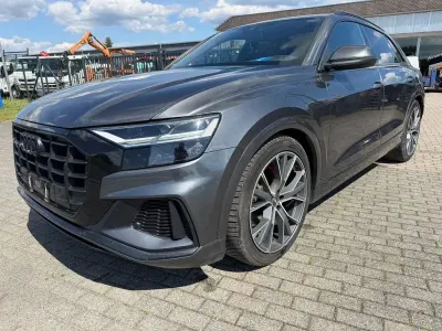 Gebraucht Audi Q8 286 PS (210 kW) 2019 Grau SUV