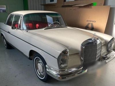 Gebraucht Mercedes 280 160 PS (117 kW) 1964 Weiß Coupé