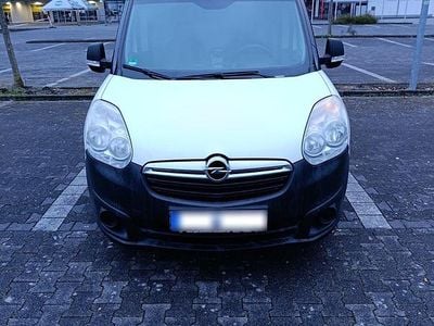 Gebraucht Opel Combo 89 PS (65 kW) 2016 Weiß Van / Kleinbus