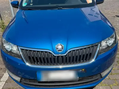 Gebraucht Skoda Rapid Drive 90 PS (66 kW) 2017 Blau Kleinwagen