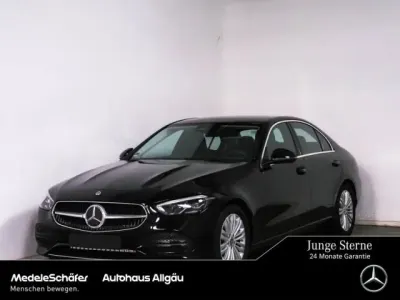 Gebraucht Mercedes C180 Avantgarde 170 PS (125 kW) 2025 Lack obsidianschwarz (metallic) Limousine