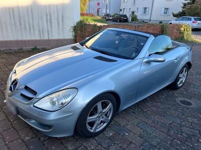 Second-hand Mercedes SLK200 163 CP (119 kW) 2005 Argintiu Cabrio